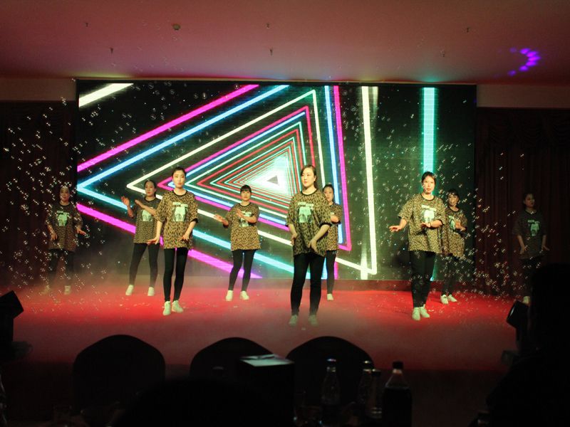 888.BY���Ź���