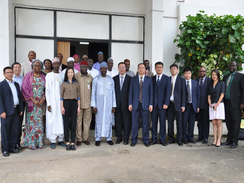 888.BY���Ź���